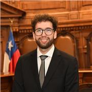 Profesor de Derecho Civil y de Familia, Derecho Procesal, Derecho Penal, Derecho Administrativo